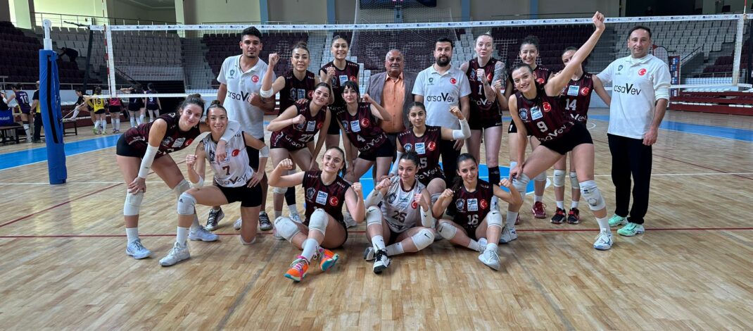 arsaVev Hatay Voleybol, 14’üncü maçında 13’üncü galibiyetini aldı