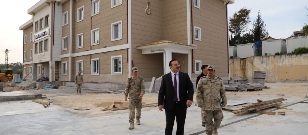 Altınözü’nde İlçe Jandarma Komutanlığı yeni hizmet binasında sona yaklaşıldı