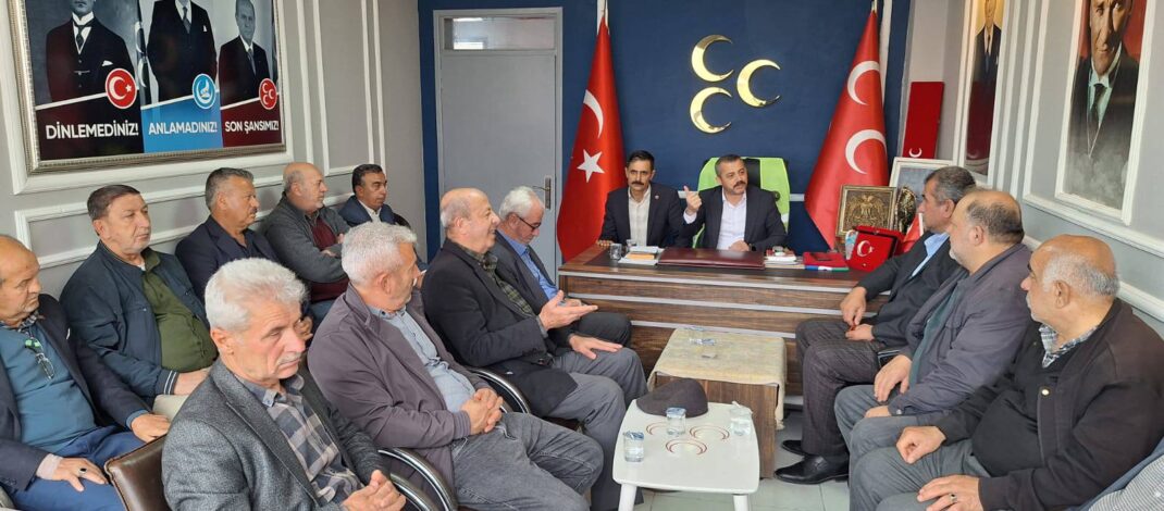MHP Altınözü ilçe teşkilatı Türk başkanlığında toplandı